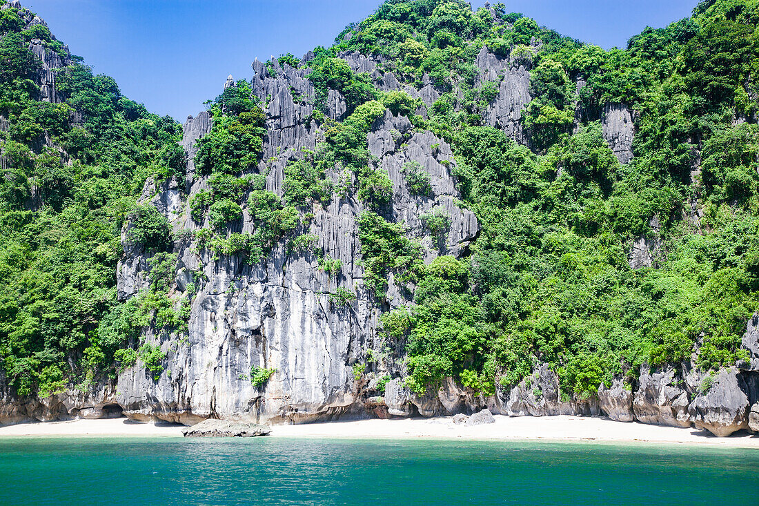 Ha Long Bay, UNESCO World Heritage Site, Vietnam, Indochina, Southeast Asia, Asia