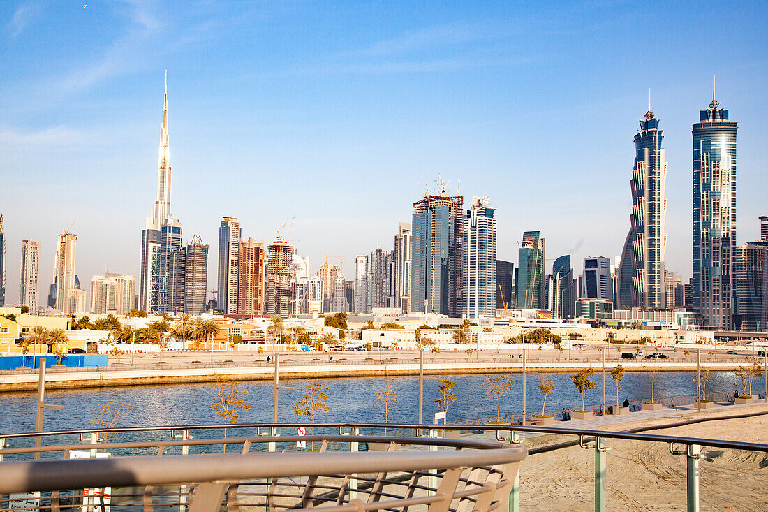 Dubai Downtown-Wolkenkratzer und Burj Khalifa, Dubai, Vereinigte Arabische Emirate, Naher Osten