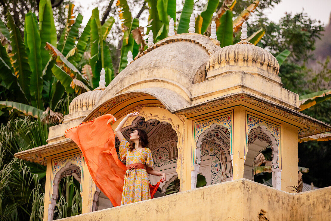 Woman at lookout point, Jaipur, Rajasthan, India, Asia