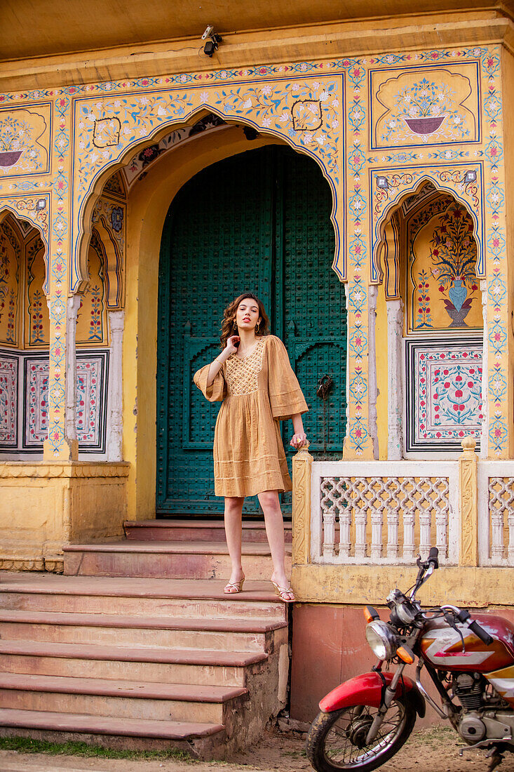 Woman in Jaipur, Rajasthan, India, Asia