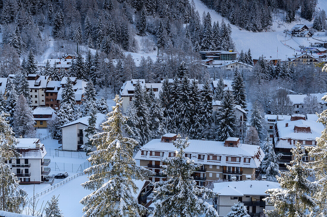 Winter in Ponte di Legno, Vallecamonica, Provinz Brescia, Region Lombardei, Italien, Europa