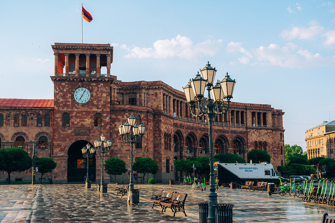 Der Platz der Republik und der Regierungspalast in Eriwan, Armenien (Hayastan), Kaukasus, Zentralasien, Asien