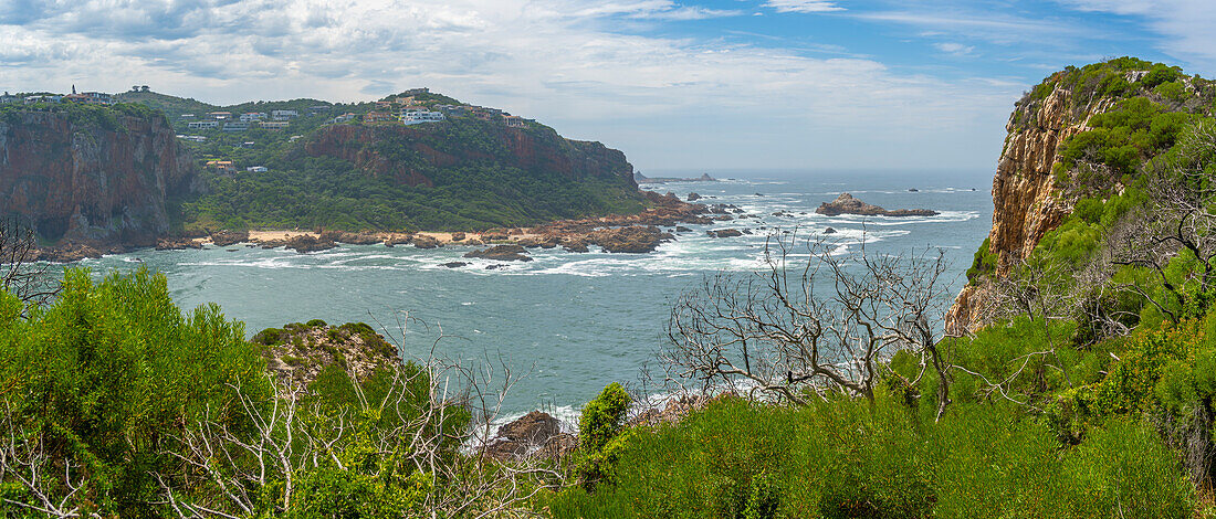 Blick auf die Heads-Felsenküste vom Featherbed Nature Reserve, Knysna, Garden Route, Westkap, Südafrika, Afrika