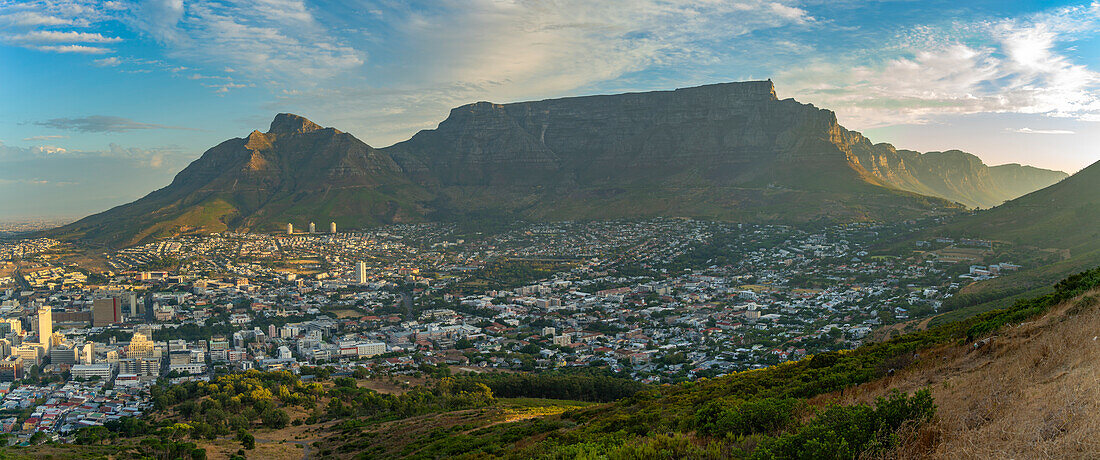 View of Cape Town and Table Mountain from Signal Hill at sunset, Cape Town, Western Cape, South Africa, Africa