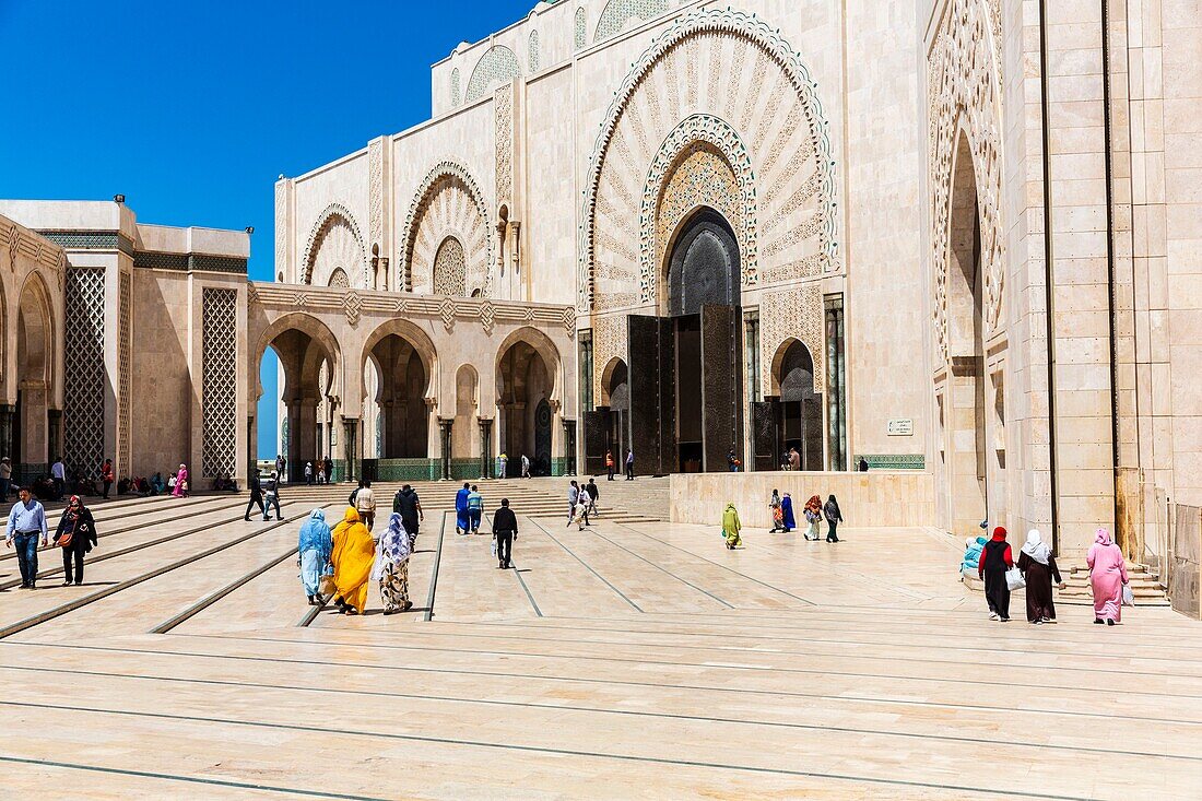 Morocco, Casablanca, the forecourt of the Hassan II mosque