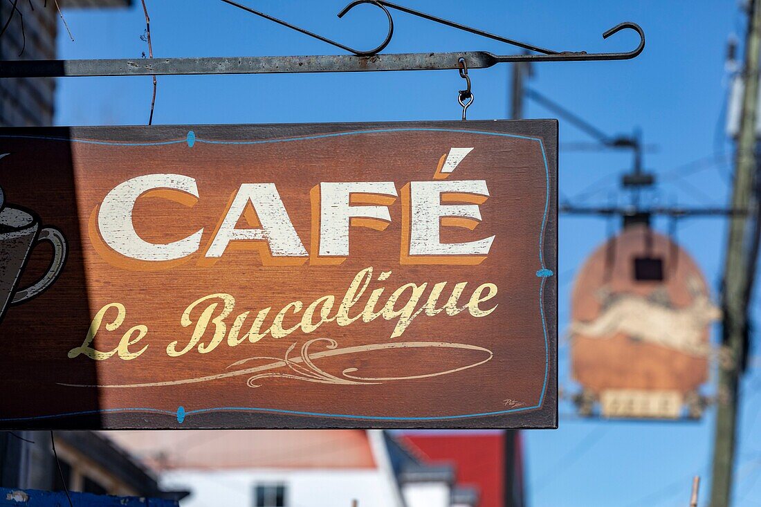 Kanada, Provinz Québec, Region Mauricie, Shawinigan und Umgebung, Dorf Sainte-Flore in Grand-Mère, Straßenschilder, Schild des Cafés Le Bucolique