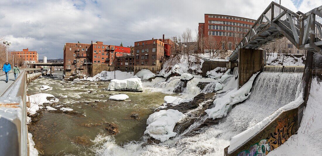 Canada, Quebec province, Eastern Townships or Estrie, City of Sherbrooke, Magog River Gorge, Dam and Waterfall