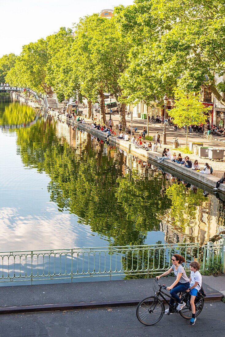 France, Paris, the Canal Saint Martin