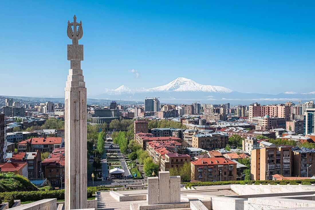 Armenia, Yerevan, the Cascade built in the 70s, huge staircase of 572 steps with terraced gardens, fountains and sculptures offering a view over the city, Mount Ararat in the background