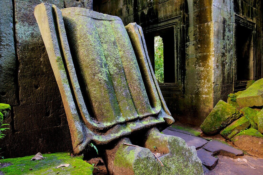 Cambodia, Angkor on World Heritage list of UNESCO, Preah Khan of Angkor, built in 1191 by King Jayavarman VII, fragment of a statue of Buddha