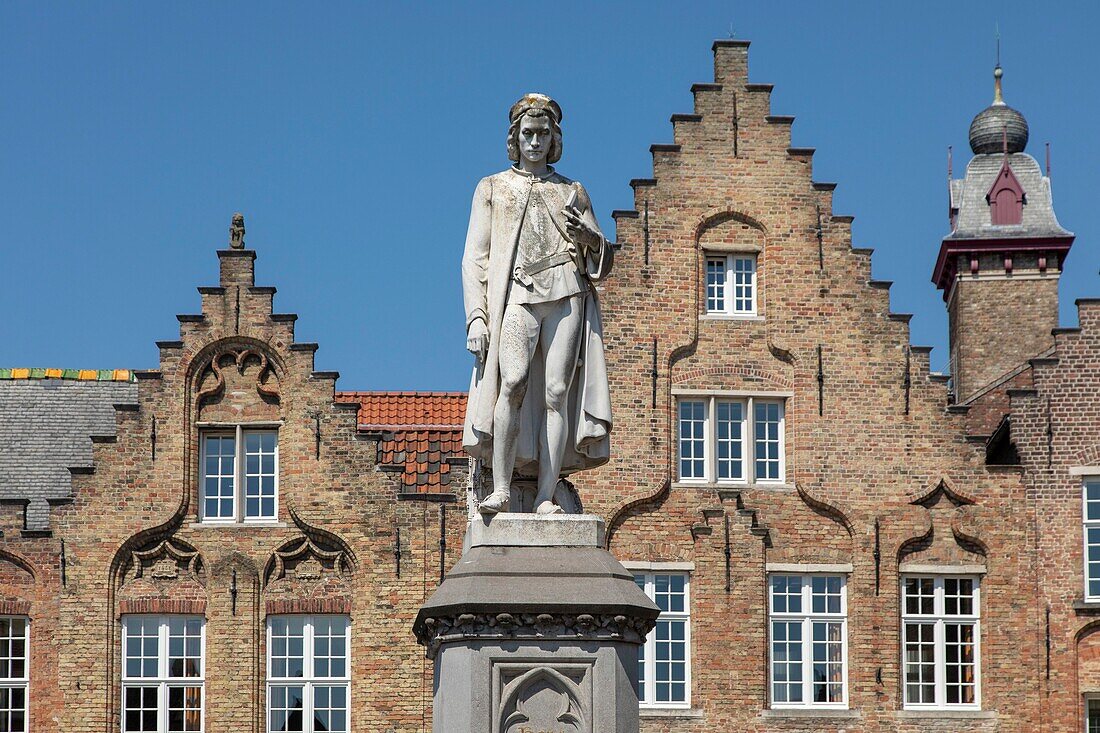 Belgien, Westflandern, Brügge, historisches Zentrum, das von der UNESCO zum Weltkulturerbe erklärt wurde, Statue des flämischen primitiven Malers Hans Memling