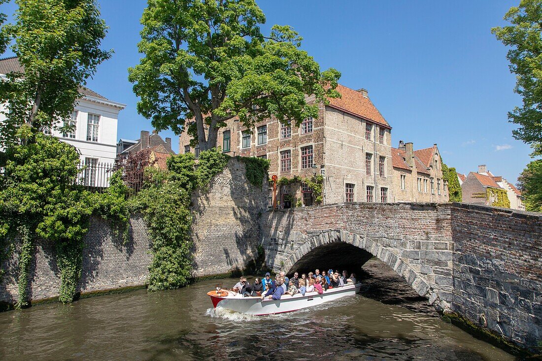 Belgien, Westflandern, Brügge, historisches Zentrum, das von der UNESCO zum Weltkulturerbe erklärt wurde, entlang des Groenerei-Kanals