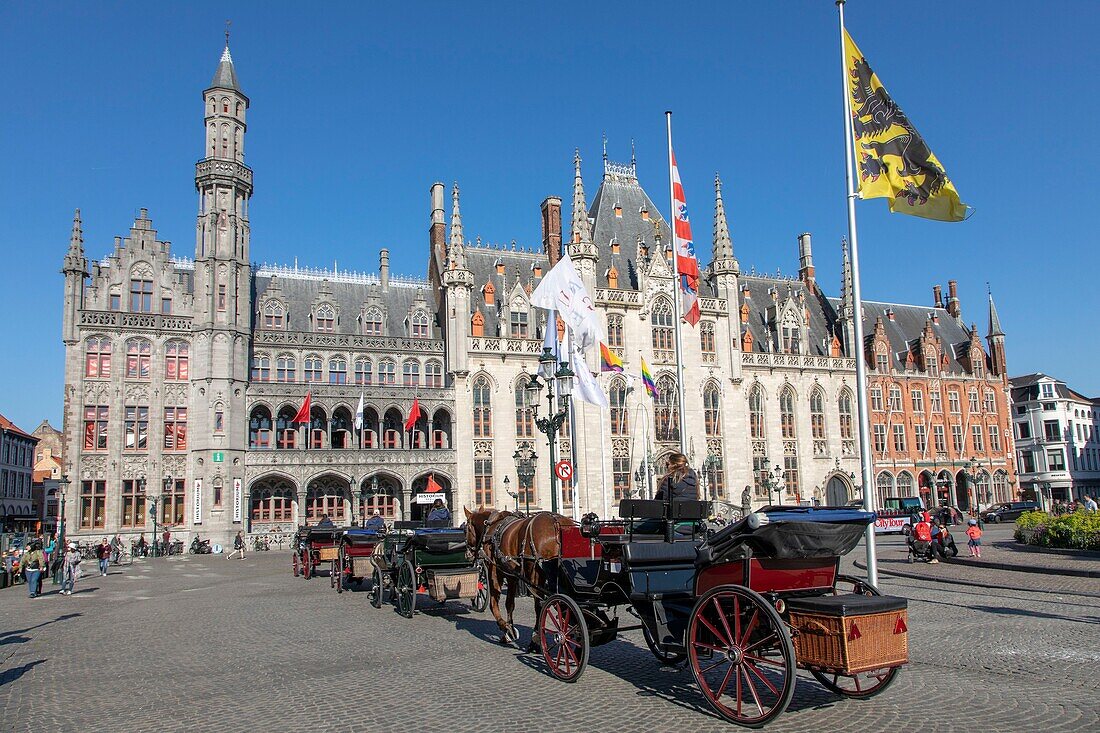 Belgien, Westflandern, Brügge, historisches Zentrum, das von der UNESCO zum Weltkulturerbe erklärt wurde, Grand Place, Provinzpalast oder Provinzpalast und Historienmuseum