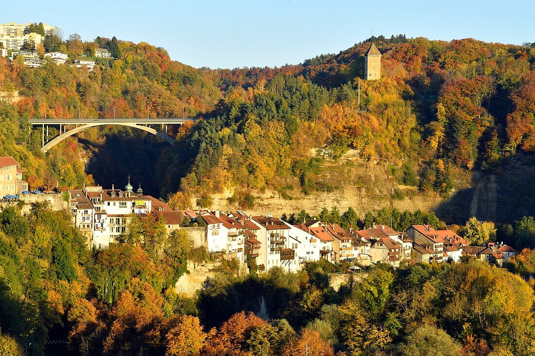 Schweiz, Kanton Freiburg, Freiburg, Unterstadt, Festungsanlagen und Gotteronbrücke