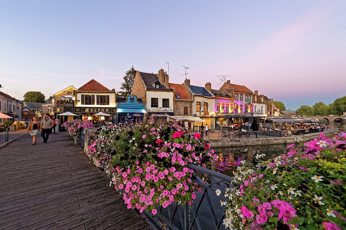 France, Somme, Amiens, Saint-Leu district, Dodane bridge, Quai Belu on the banks of the Somme river