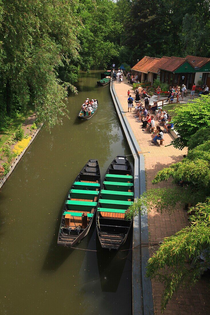 France, Somme, Amiens, Port of embarkation for a trip by electric boat in the maze of Hortillonnages d'Amiens