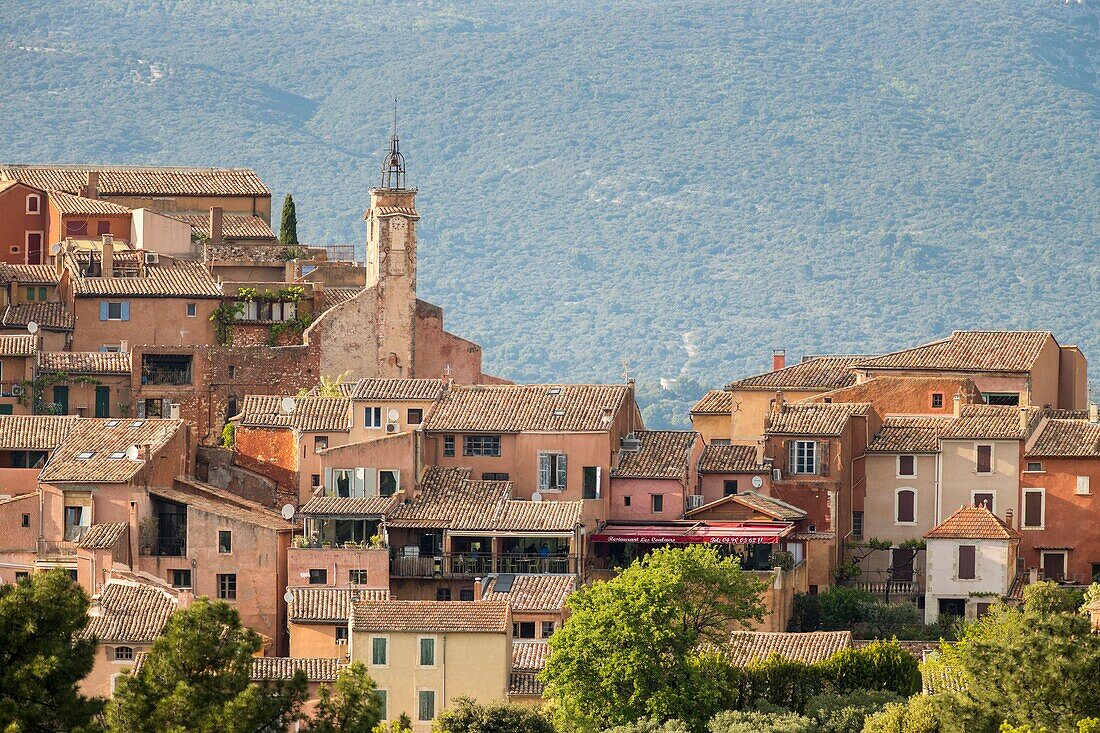 France, Vaucluse, regional natural park of Luberon, Roussillon, labeled the most beautiful villages of France