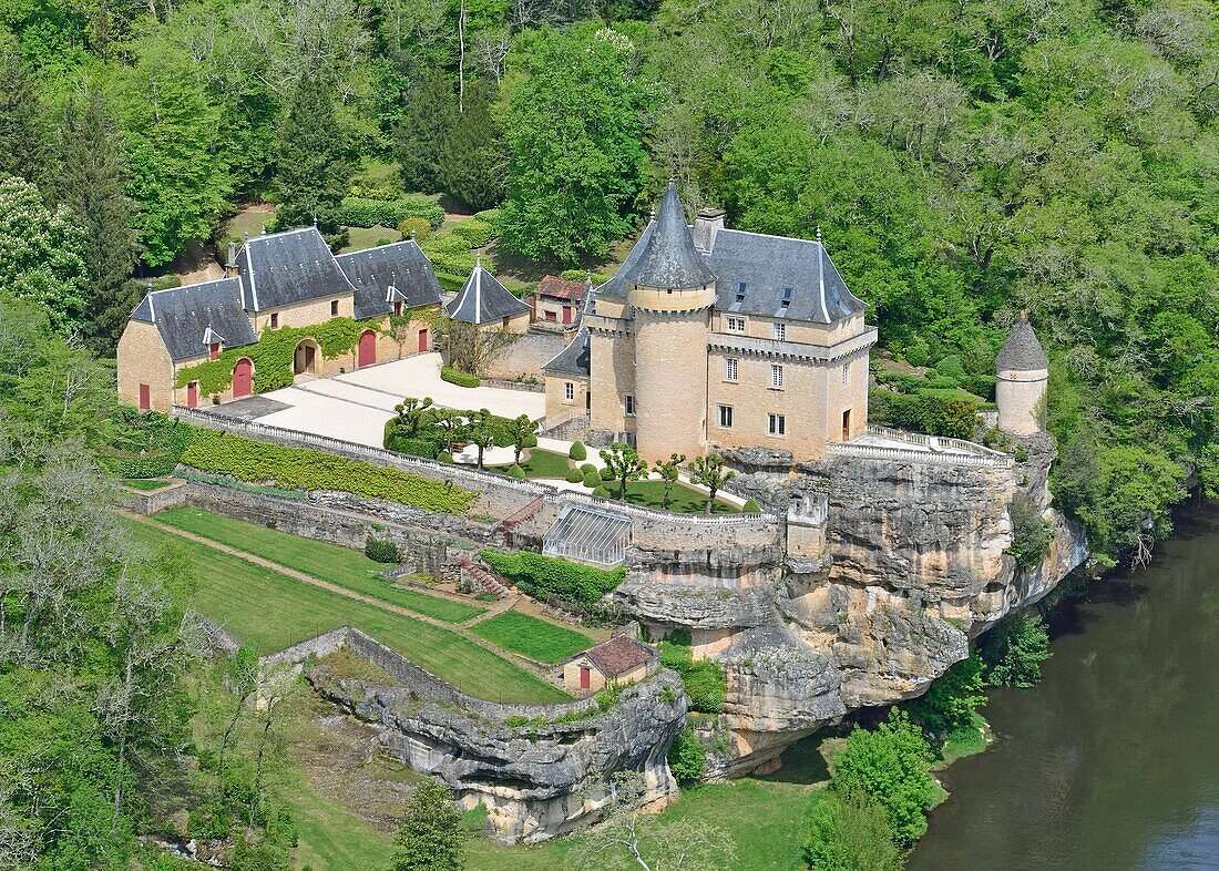 France, Dordogne, Perigord Noir (Black Perigord), Thonac, the castle of Belcayre on the banks of the Vezere river (aerial view)