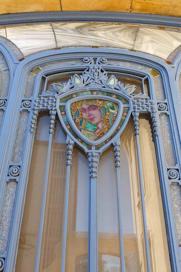 Frankreich, Meurthe et Moselle, Nancy, Ecole de Nancy Jugendstilmuseum im ehemaligen Haus von Eugne Corbin, einem der großen Förderer des Jugendstils in Nancy, Tür aus Eisen und Glasfenster von Jacques Gruber