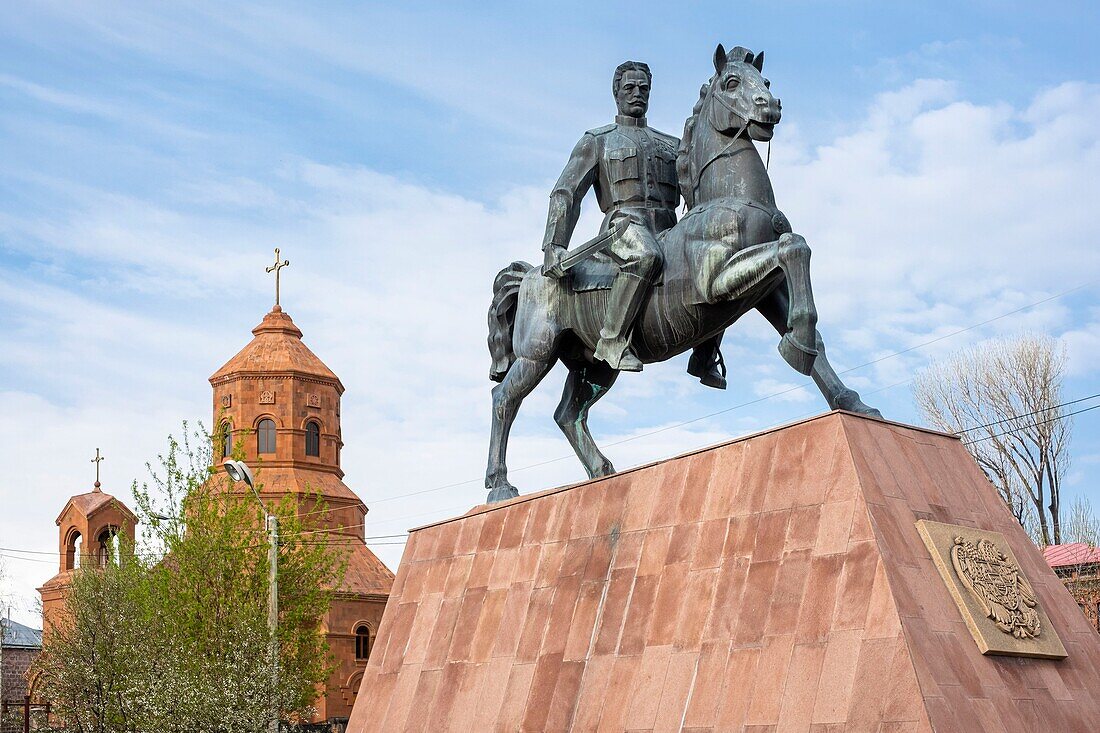 Armenia, Shirak region, Gyumri, historic district or Kumayri, general Andranik statue, national hero and Surp Nahatakac cathedral (Cathedral of the Holy Martyrs)