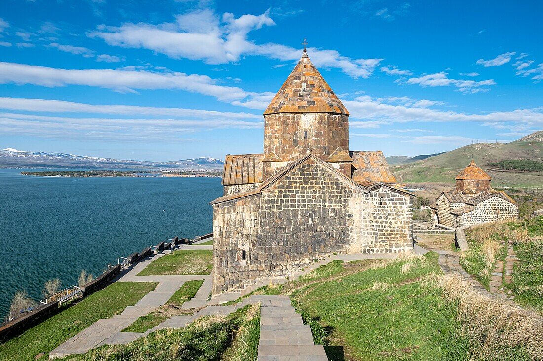 Armenien, Region Gegharkunik, Sewan, Kloster Sevanavank am Ufer des Sewansees