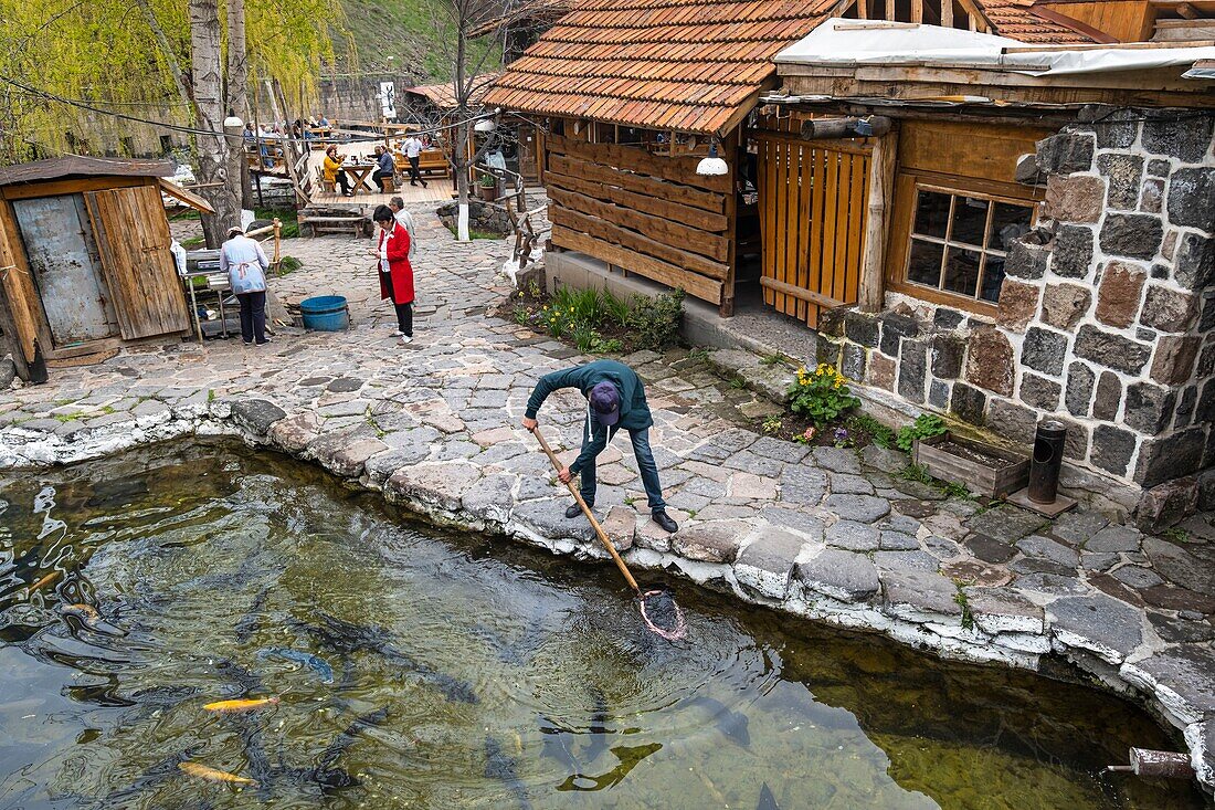 Armenien, Region Schirak, Gjumri, Fischrestaurant Cherkezi Dzor