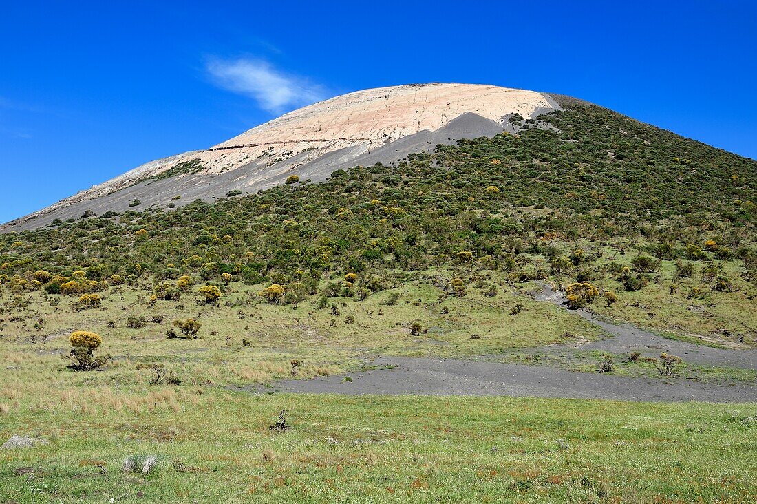 Italien, Sizilien, Äolische Inseln, von der UNESCO zum Weltkulturerbe erklärt, Insel Vulcano, die Kraterflanken des Vulkans della Fossa