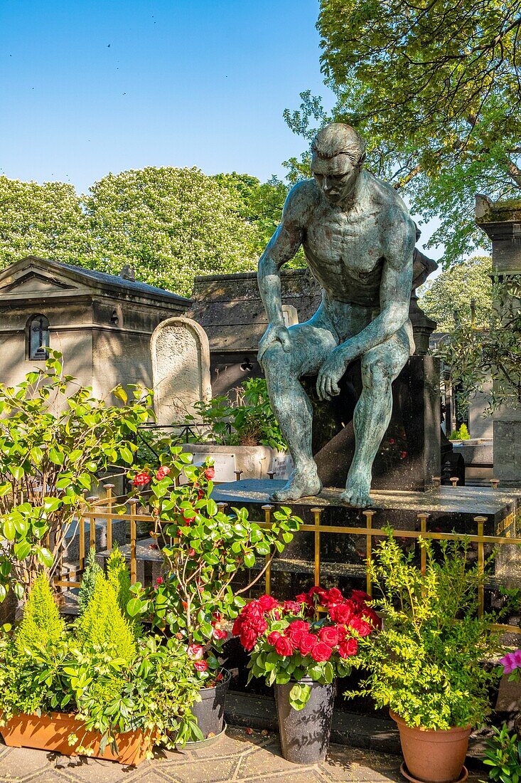 France, Paris, Montmartre cemetery