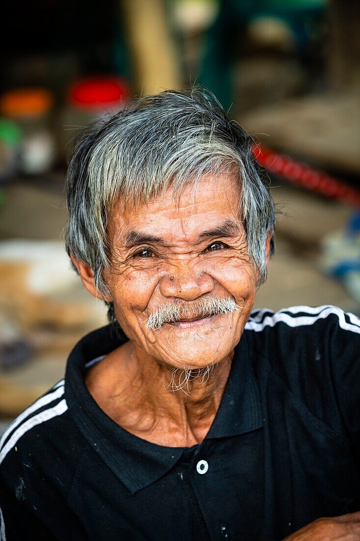 Indonesia, Sulawesi island, Toraja country, Tana Toraja, Tana Toraja, Rantepao, portrait of man