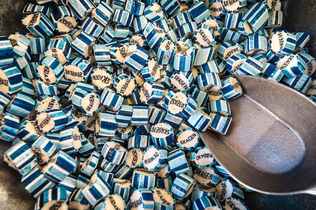 Denmark, Jutland, Skagen, Confectioner Bolcheriet, making hard candies with multiple patterns