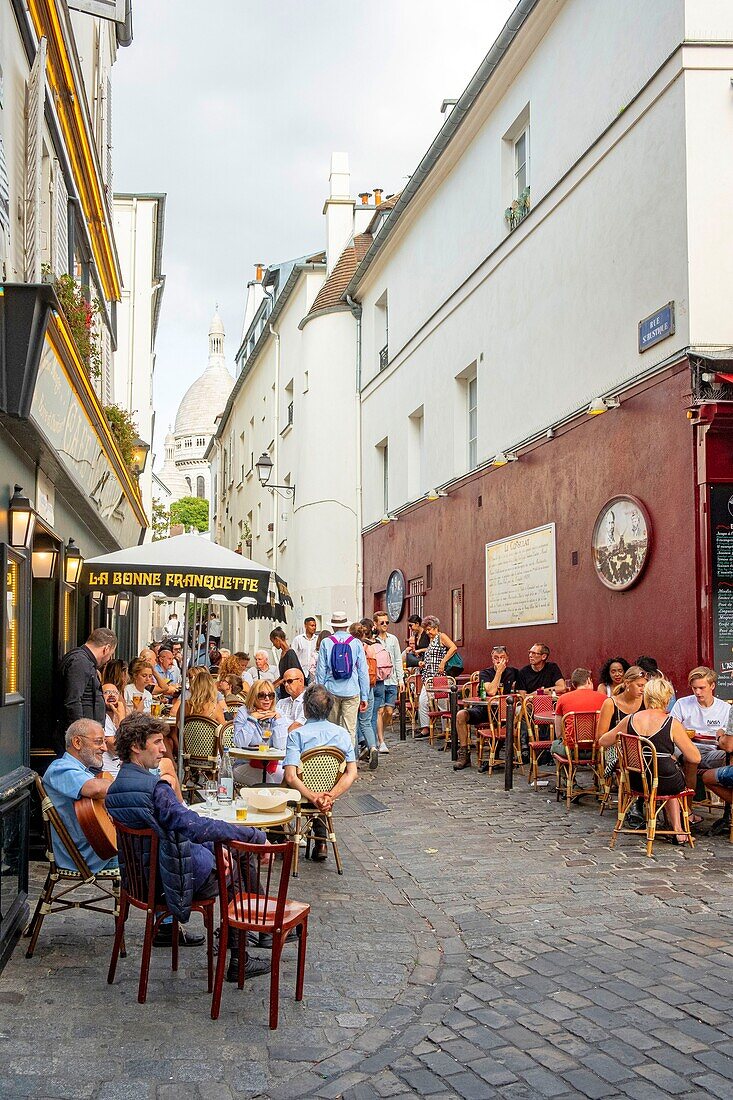 France, Paris, Butte Montmartre, Rue Saint Rustique, La Bonne Franquette cafe restaurant