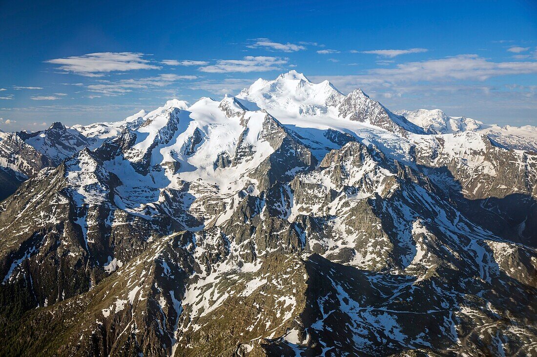 Schweiz, Kanton Wallis, das Nadelhorn (4327m) und das Stecknadelhorn (4241m) (Luftaufnahme)