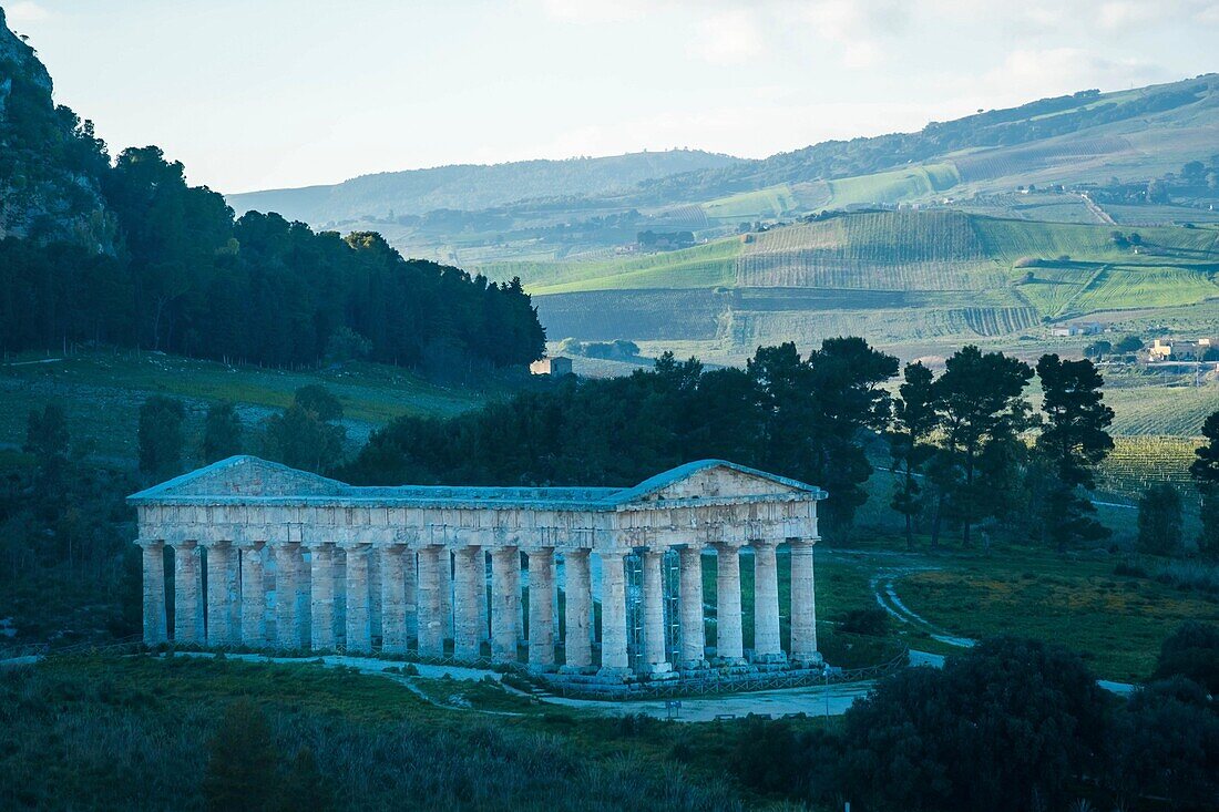 Italien, Sizilien, Segeste, griechischer Tempel, im dorischen Stil, aus dem 5.