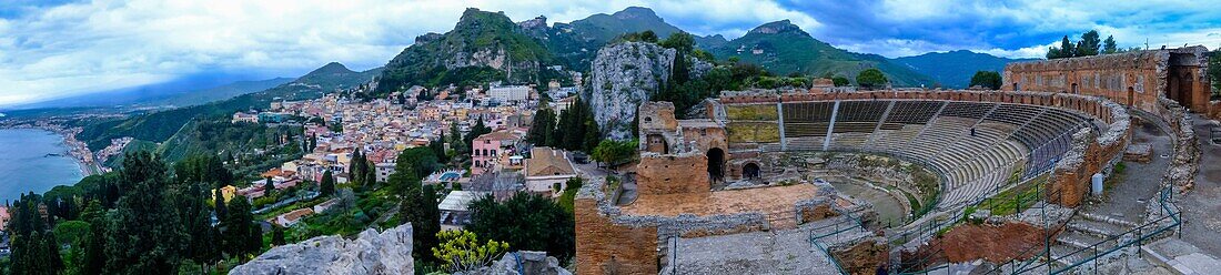 Italy, Sicily, Taormina, greco roman theater, from 3th century B.C., to 2nd century A.C.