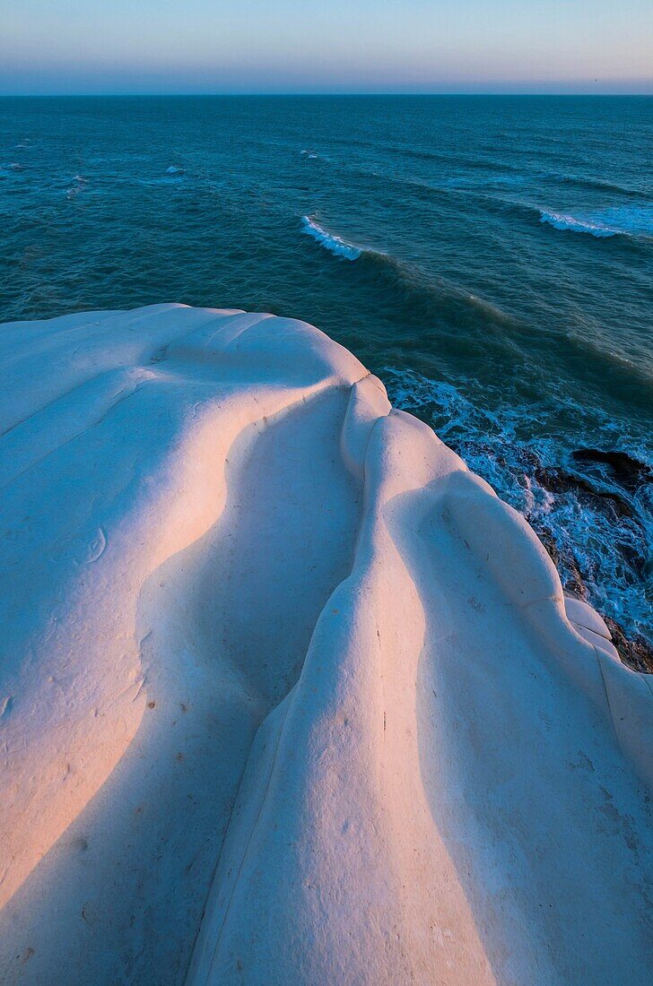 Italy, Sicily, Realmonte, Scala dei Turchi, or Turks stairway, cliff of white limestone overlooking the sea