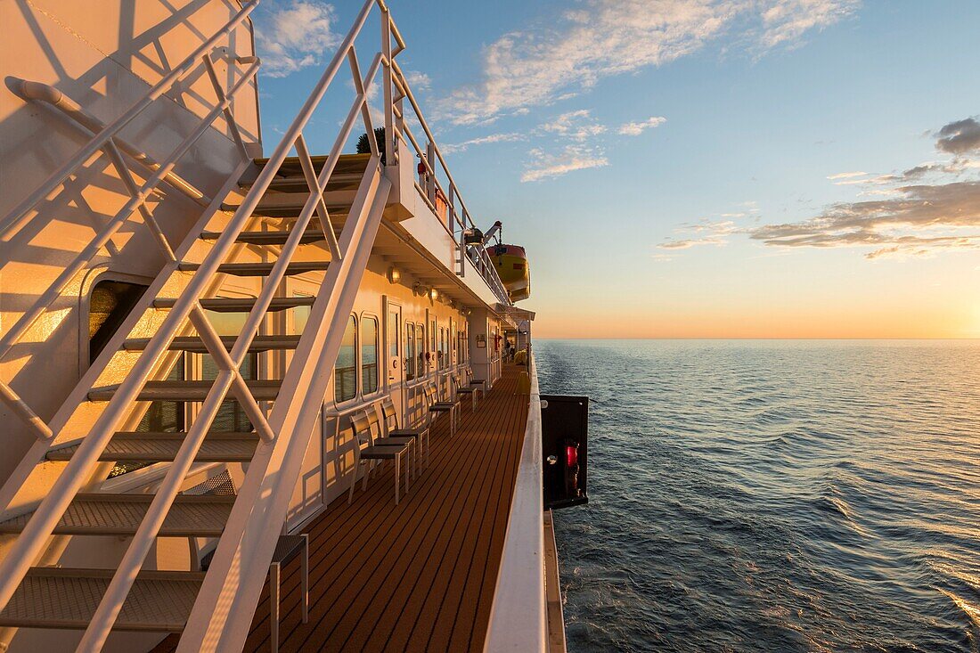 Canada, Ontario, cruise on the St. Lawrence River aboard Victory 2, sunset from the bridge