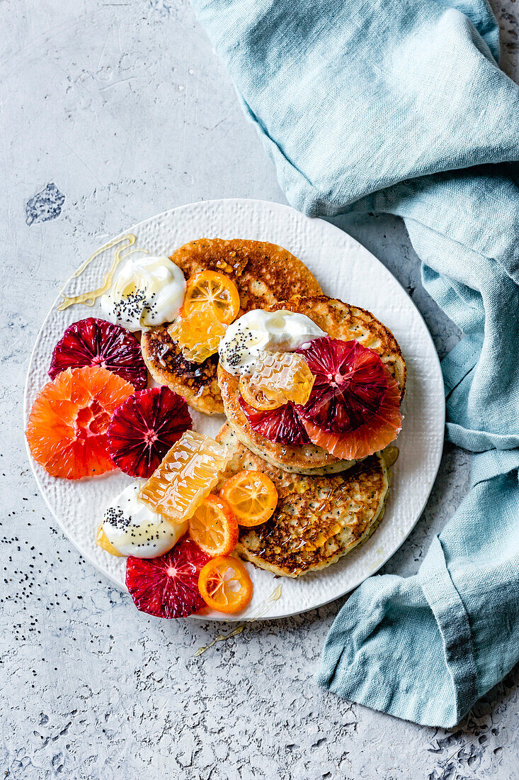 Zitrus-Mandel-Mehl-Mohn-Pfannkuchen