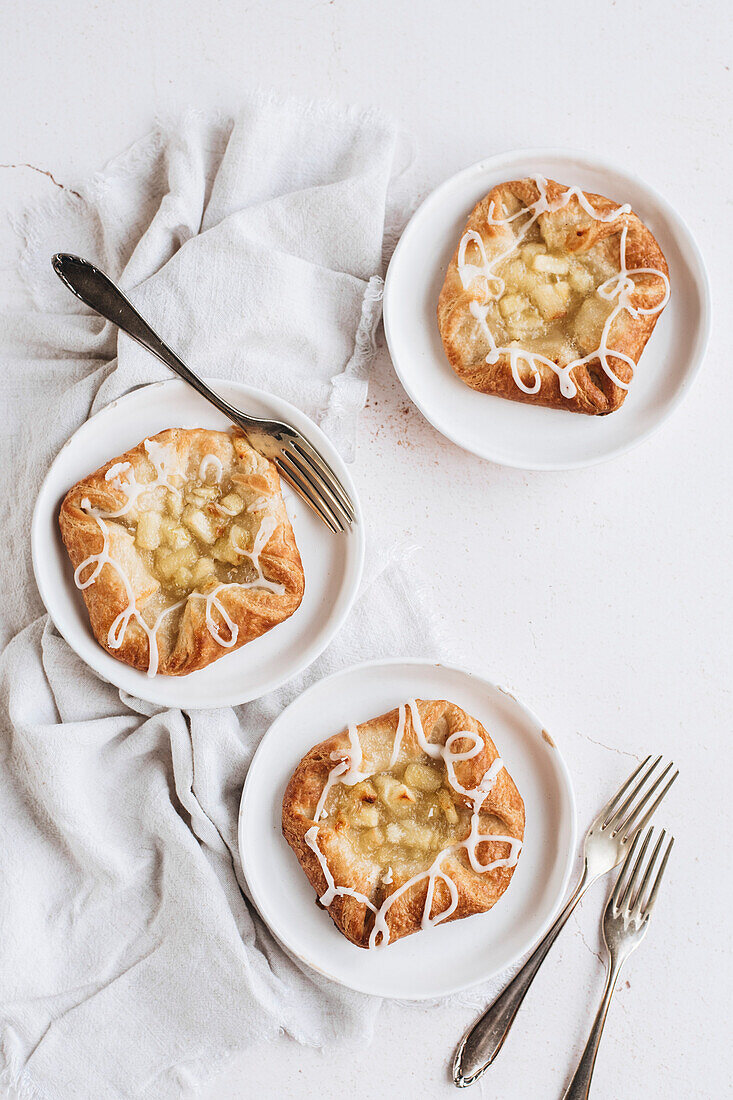 Apple pie with icing