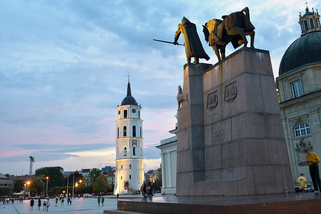 Gediminas-Denkmal, Großherzog von Litauen, 1275-1341, Domplatz, UNESCO-Welterbestätte, Vilnius, Litauen, Europa