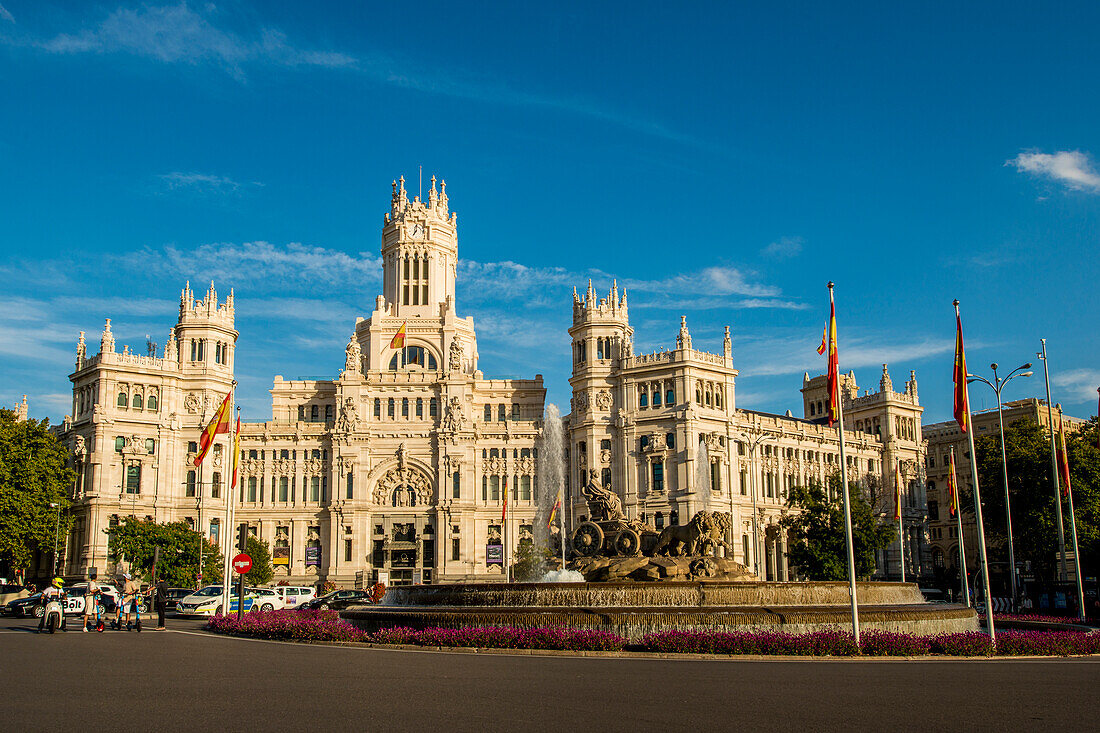 Cibeles Fountain and the Cibeles Palace, Madrid, Spain, Europe