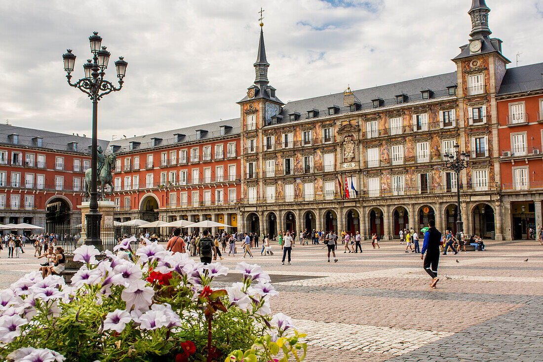 Plaza Mayor and Casa de la PanaderA?a, Madrid, Spain, Europe