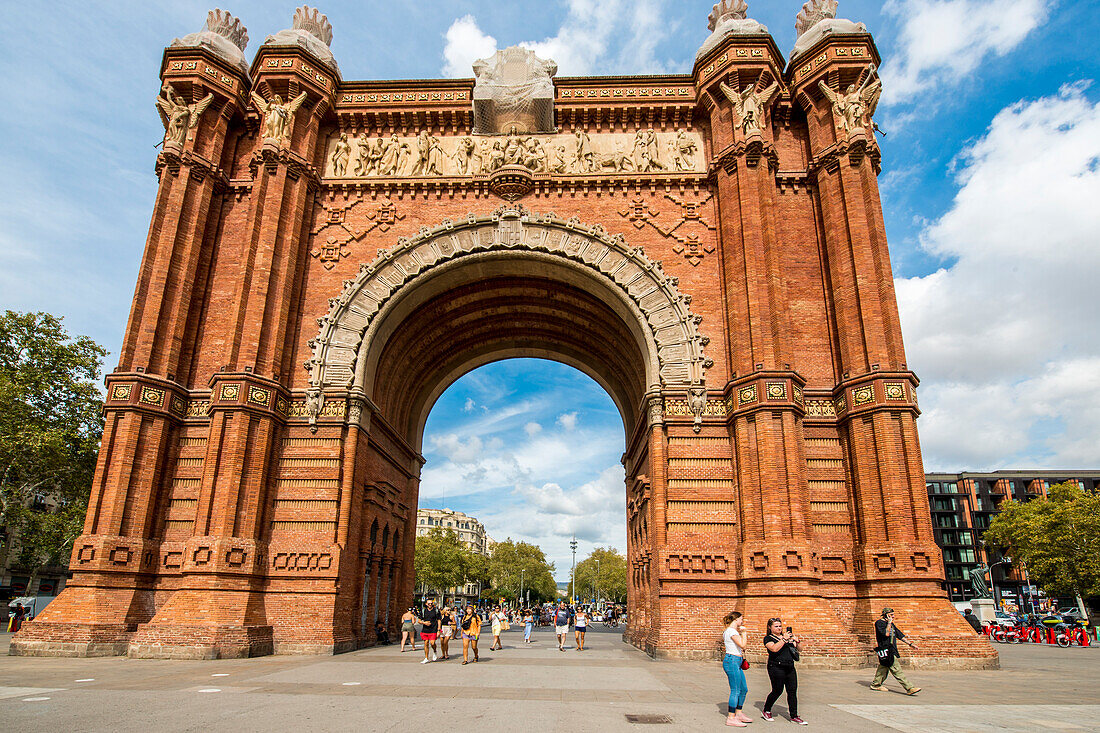 The Arc de Triomf, triumphal arch monument, Barcelona, Catalonia, Spain, Europe