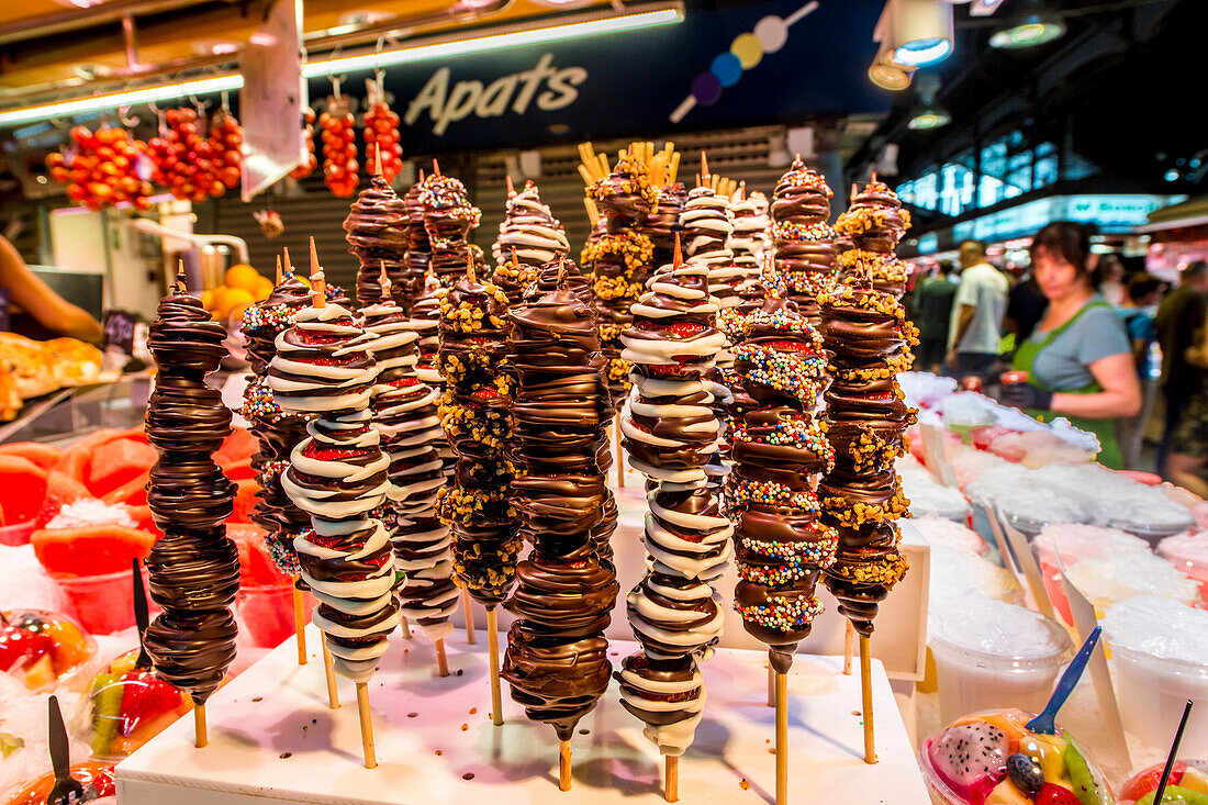 The Mercat de Sant Josep de la Boqueria, Barcelona's most famous market, Barcelona, Catalonia, Spain, Europe