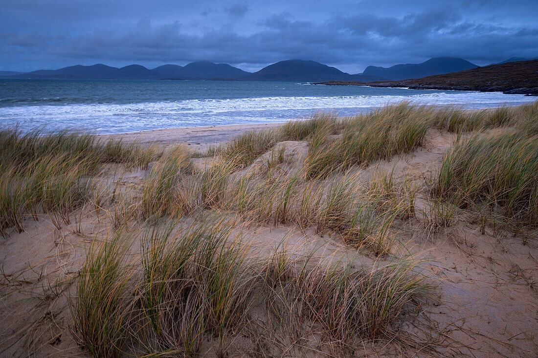 Luskentyre Beach und die Harris Hills, Isle of Harris, Äußere Hebriden, Schottland, Vereinigtes Königreich, Europa