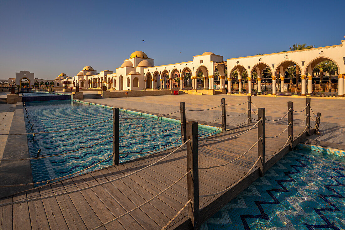 Ansicht des Ankunftsplatzes in der Altstadt von Sahl Hasheesh, Sahl Hasheesh, Hurghada, Gouvernement Rotes Meer, Ägypten, Nordafrika, Afrika