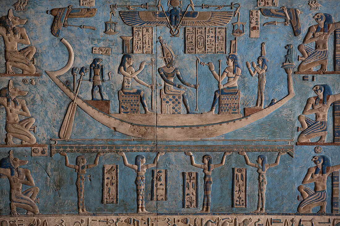 Deckenreliefs, Vestibül, Hathor-Tempel, Dendera, Qena, Ägypten, Nordafrika, Afrika