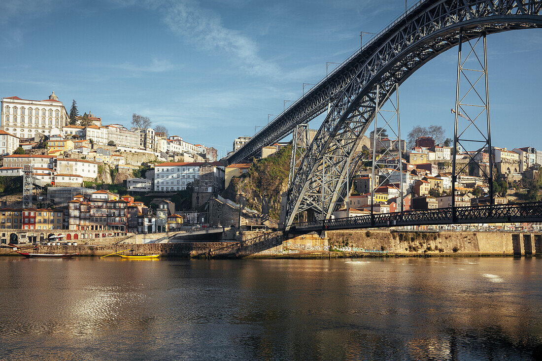 Brücke Ponte Dom Luis I und Fluss Douro, UNESCO-Welterbe, Porto, Bezirk Porto, Norte, Portugal, Europa