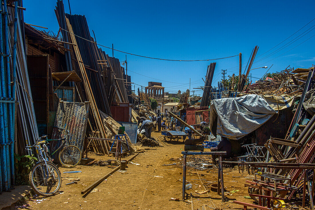 Metallschrott zum Verkauf, Medebar-Markt, Asmara, Eritrea, Afrika