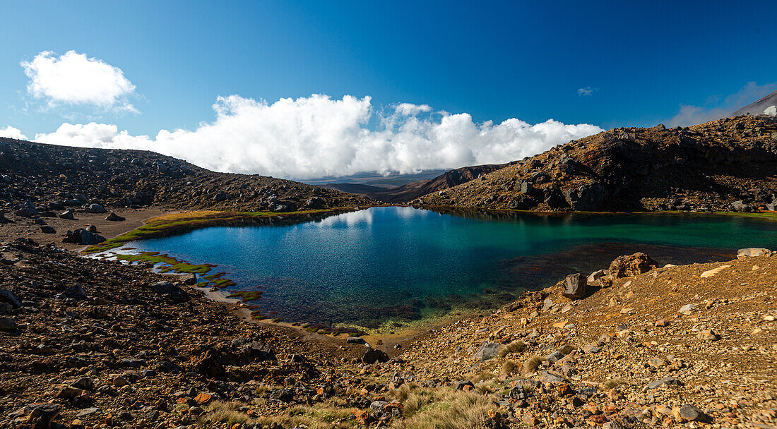 Emerald Lake in Tongariro National Park, UNESCO World Heritage Site, North Island, New Zealand, Pacific