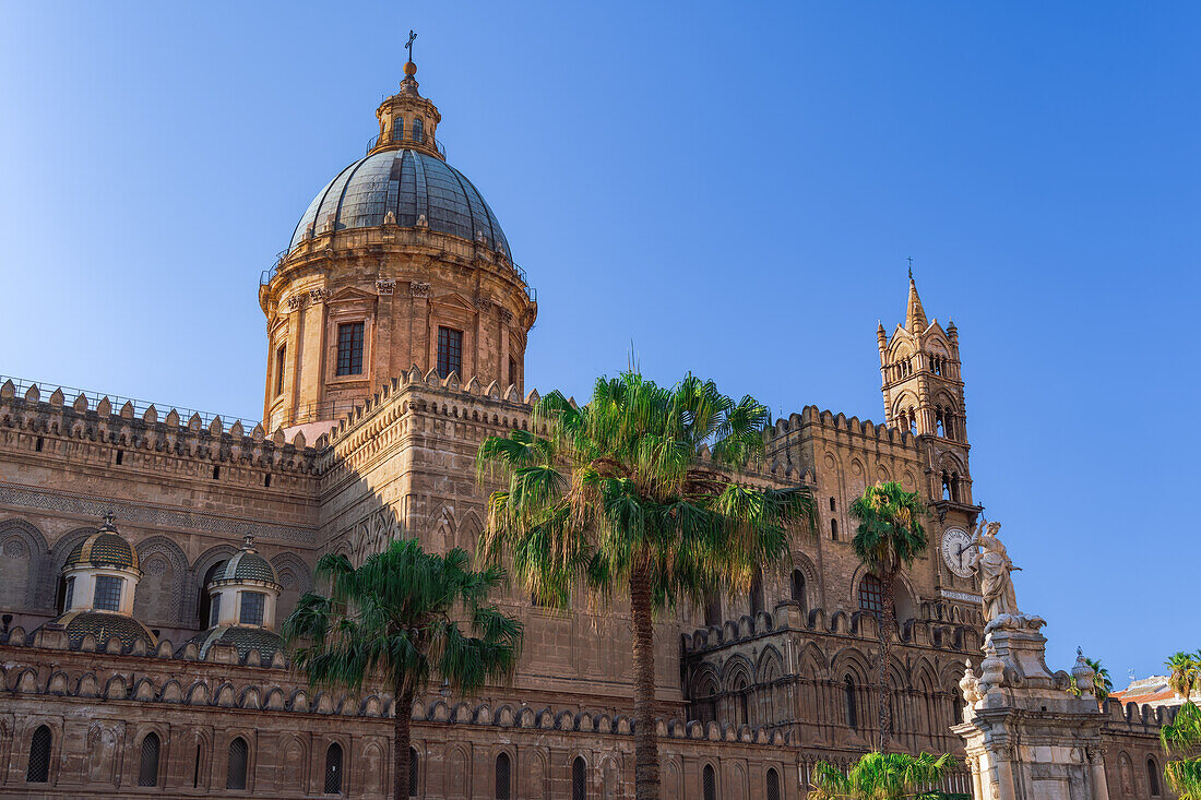 Kathedrale von Palermo, Fassade einer römisch-katholischen Kirche, UNESCO-Weltkulturerbe, Palermo, Sizilien, Italien, Mittelmeer, Europa